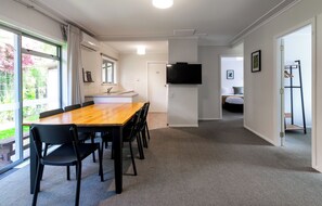Apartment, 3 Bedrooms | Living area | 40-inch Smart TV with digital channels