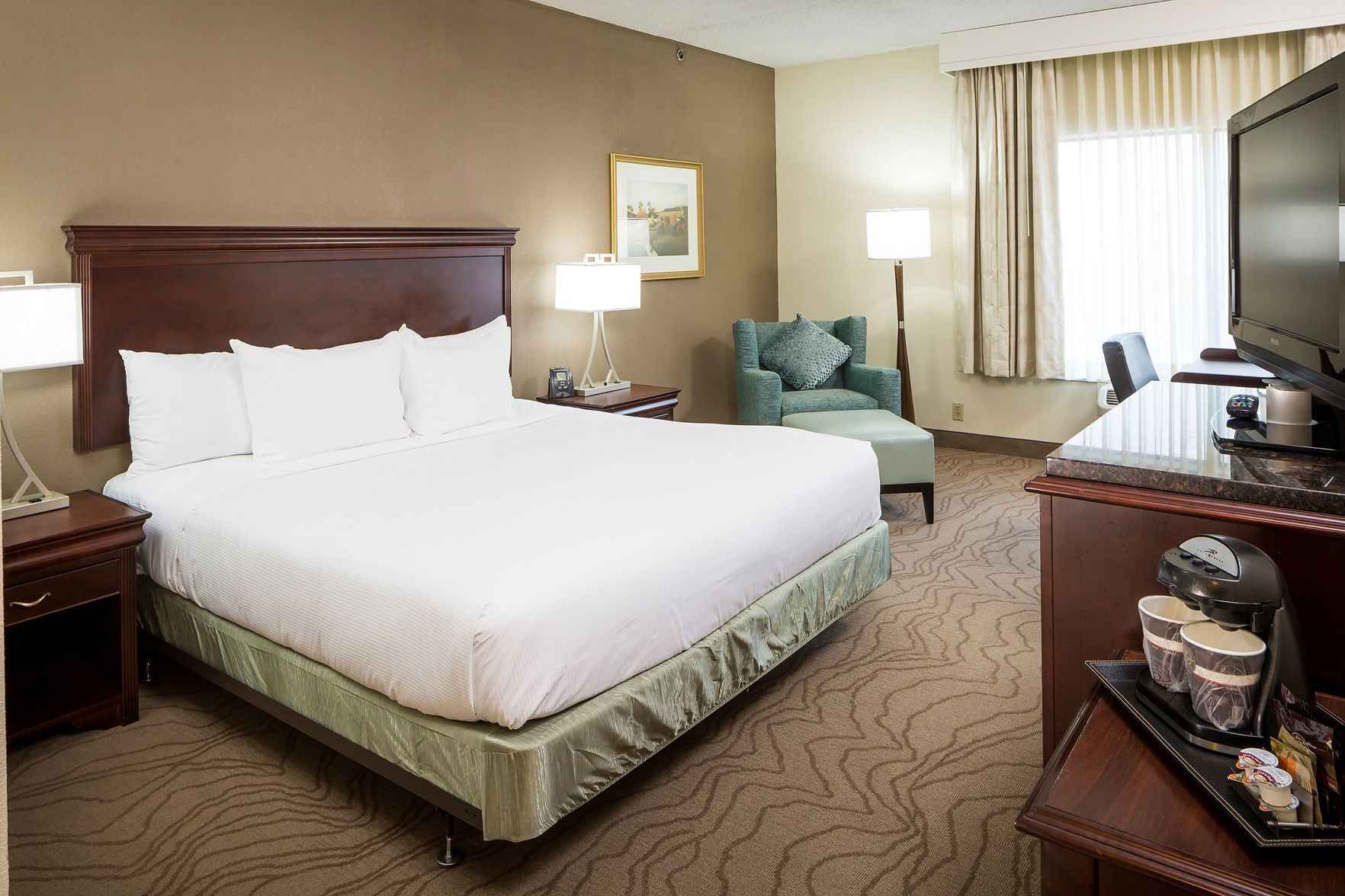 Hypo-allergenic bedding, in-room safe, blackout drapes