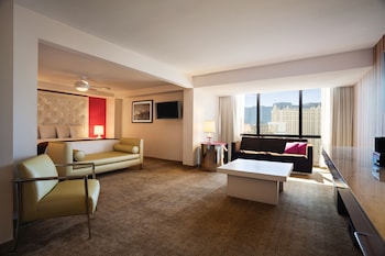 Go Premium Room King Non-Smoking | Pillowtop beds, in-room safe, desk, laptop workspace at Flamingo Las Vegas Hotel & Casino