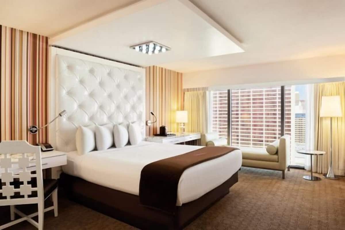 Pillow-top beds, in-room safe, desk, laptop workspace