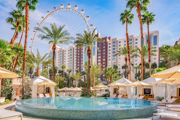 Seasonal outdoor pool, open 9:00 AM to 6:00 PM, cabanas (surcharge)