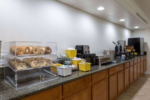 Free daily continental breakfast - Days Inn by Wyndham Casper (Casper)