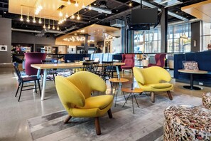 Restaurant - Aloft San Francisco Airport (Millbrae)