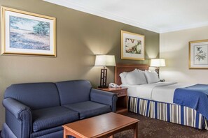 Premium bedding, in-room safe, desk, iron/ironing board