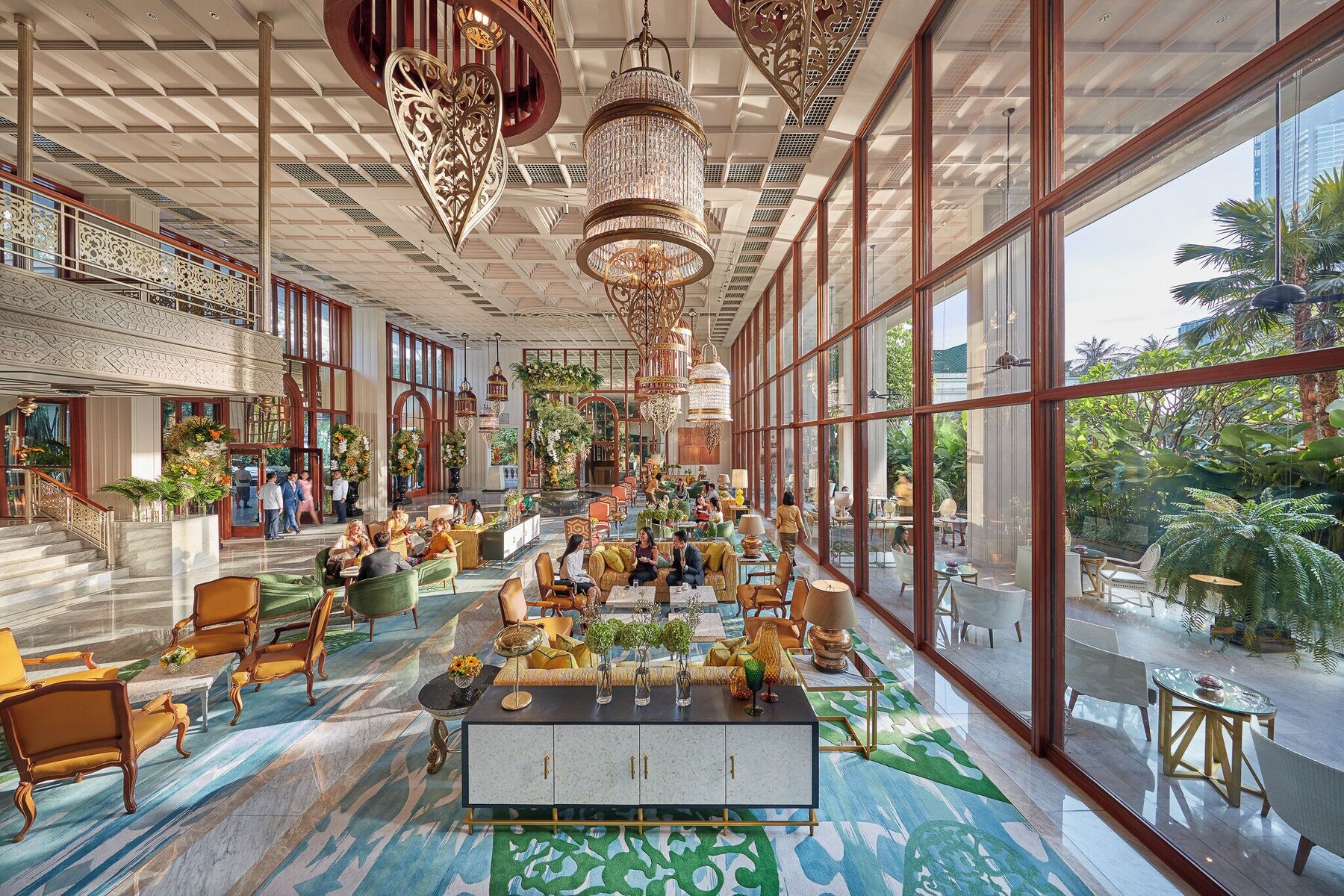 Lobby lounge