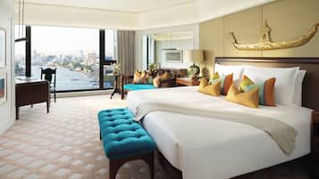 Siam Suite | Premium bedding, down duvets, minibar, in-room safe