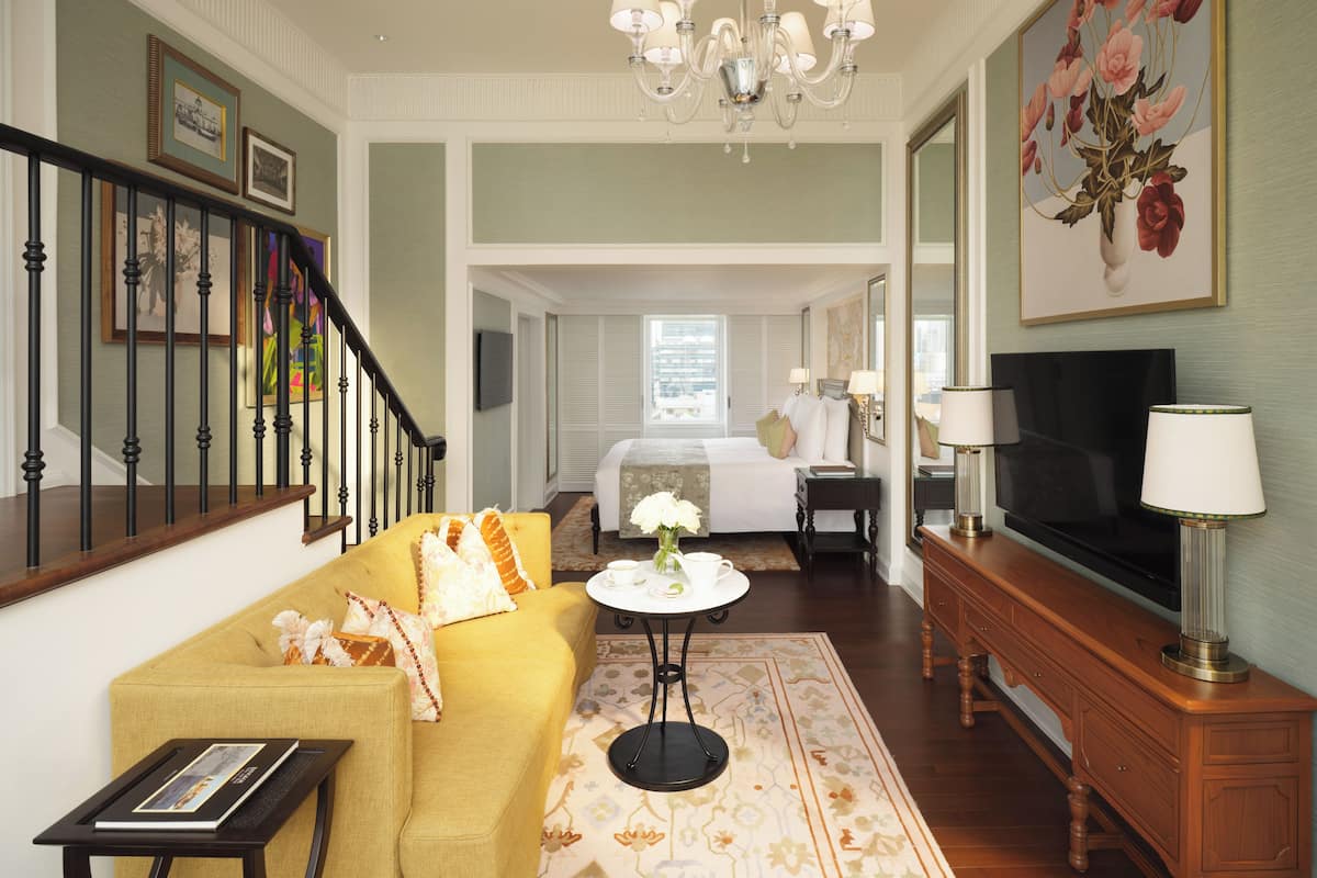 Chao Phraya room King | Ylelliset vuodevaatteet, untuvapeitot, minibaari, tallelokero huoneessa