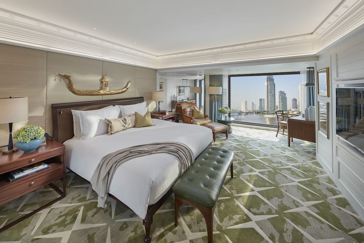 1 bedroom, premium bedding, down comforters, minibar