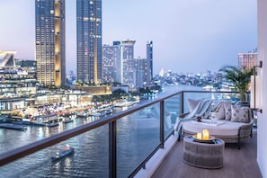 Oriental Suite | Premium bedding, down duvets, minibar, in-room safe