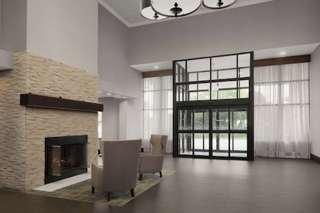 Lobby. Hampton Inn Haverhill