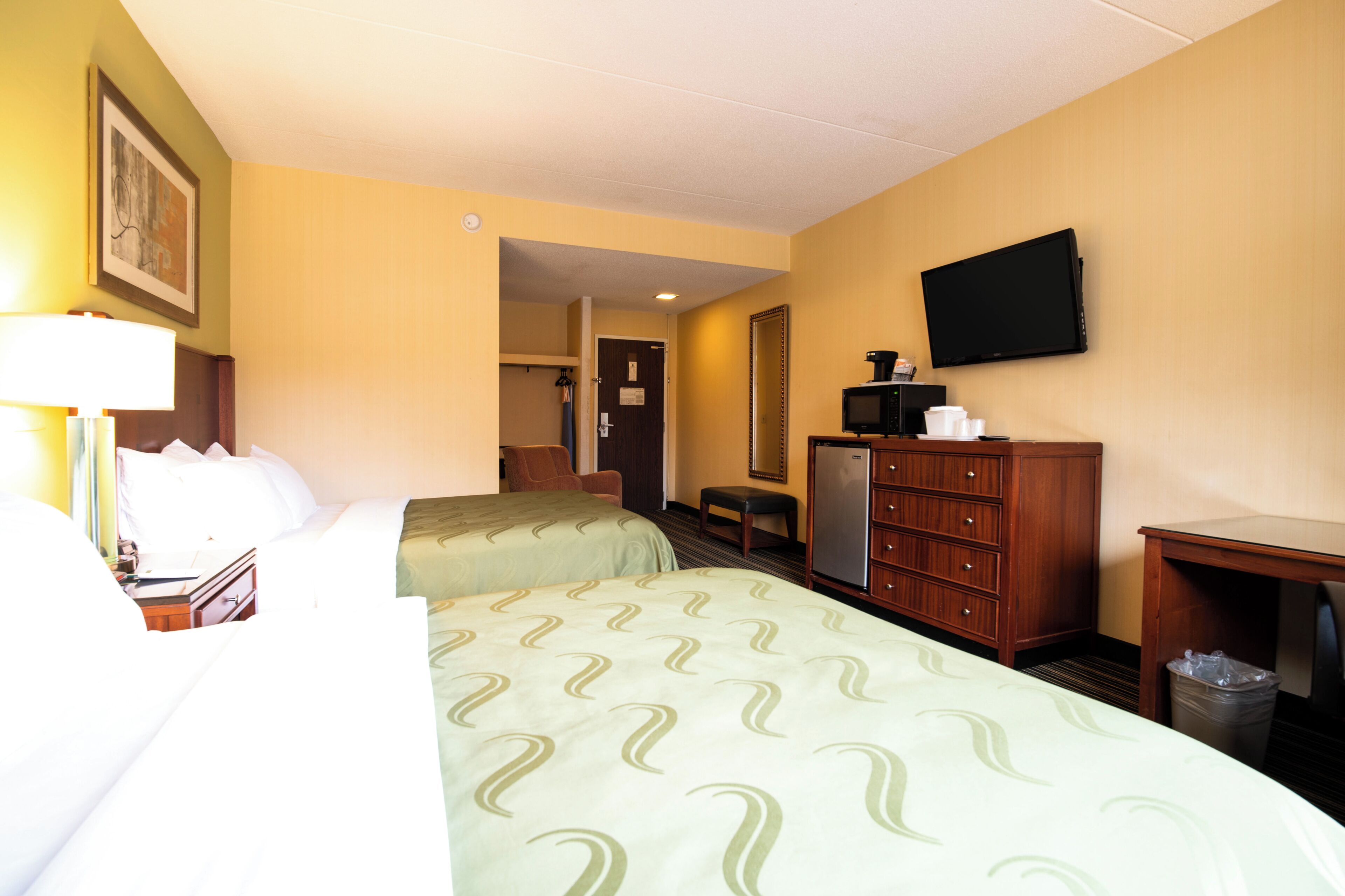 Comfort Double Room, Garden View | Desk, laptop workspace, blackout curtains, iron/ironing board