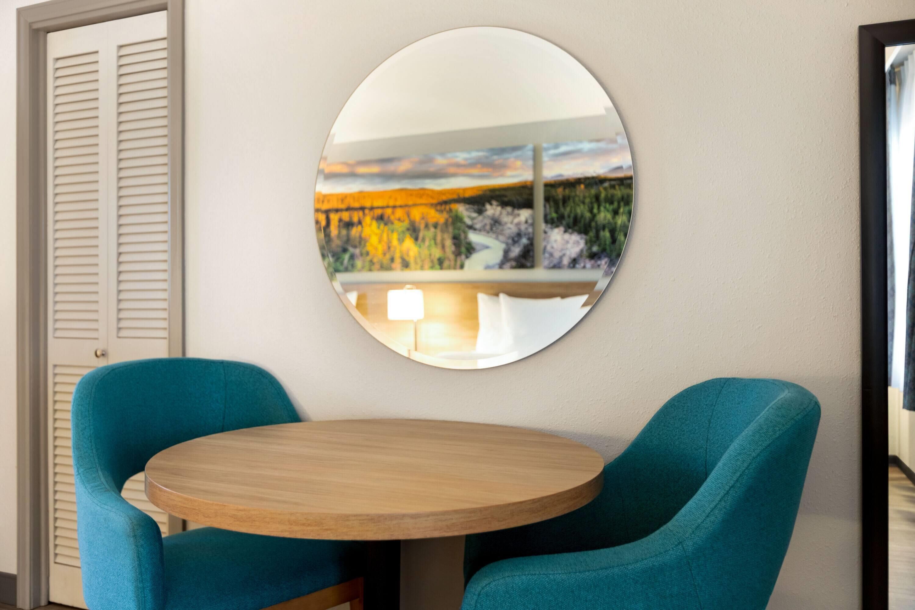 客房, 2 张大床, 无烟房 | 熨斗/熨衣板、免费 WiFi、床单、闹钟