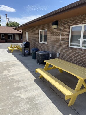 BBQ/picnic area