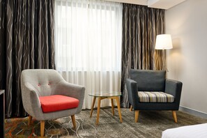 LCD TV, iPod dock, pay films - Holiday Inn Perth City Centre by IHG (Perth)