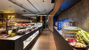 Daily buffet breakfast (AUD 36 per person)