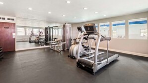 A gym with treadmills, elliptical machines, and weight equipment. - Best Western Plus Eagle/Vail Airport (Eagle)