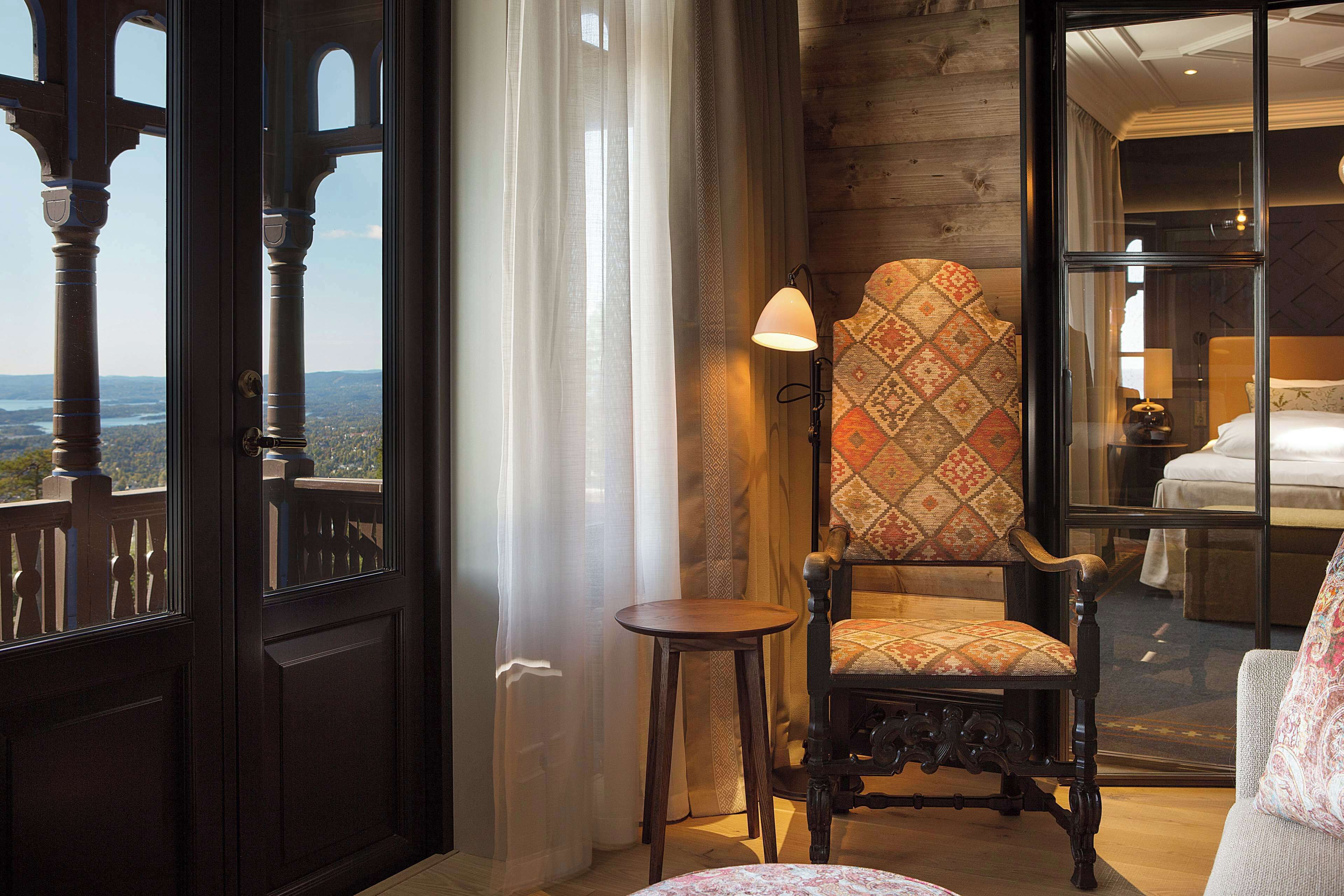 suite (master | drage) | soundproofing, bed sheets