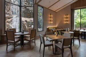 Desayuno buffet diario (NOK 225 por persona)