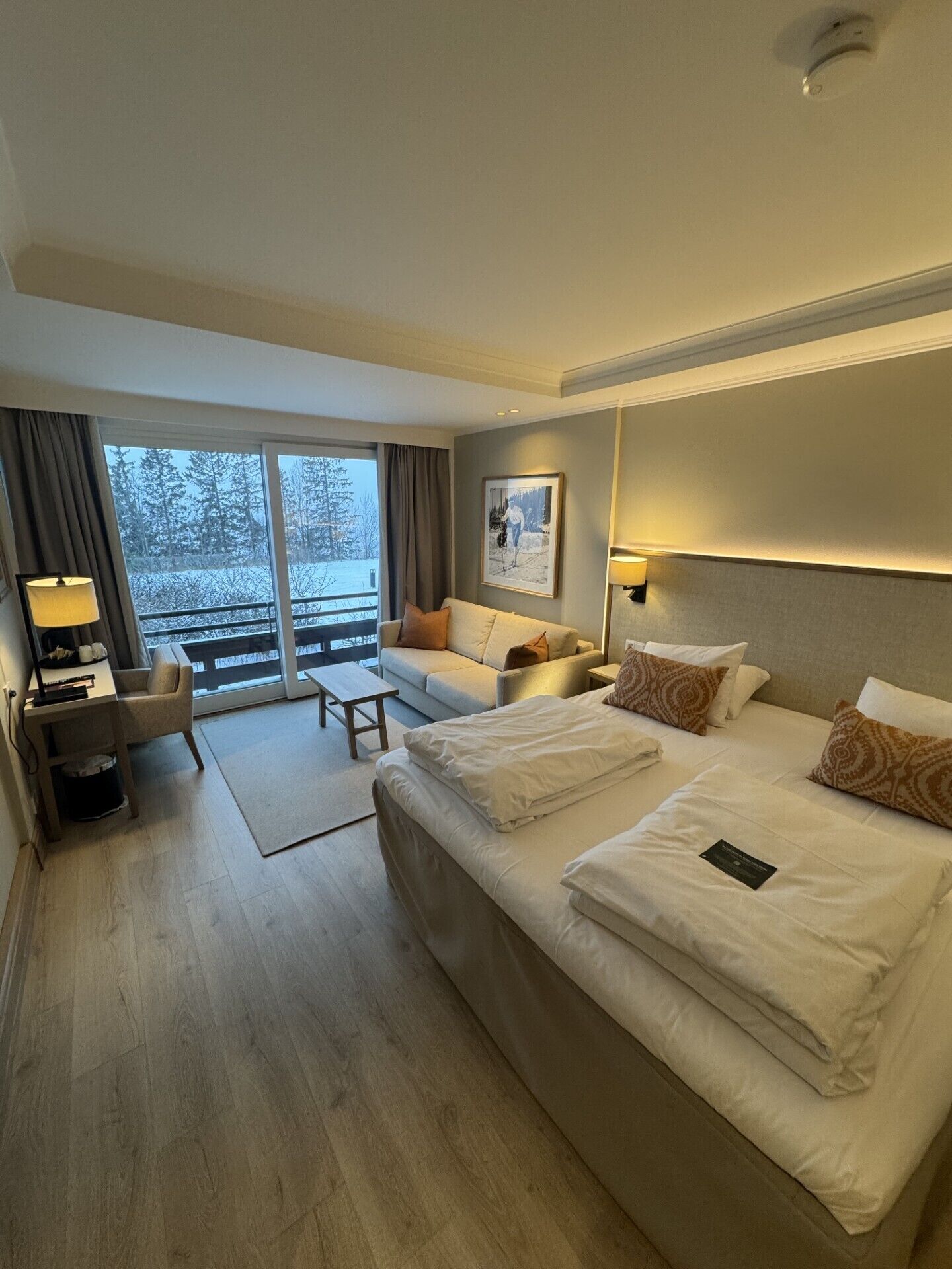 Superior Double Room, 1 King Bed | Soundproofing, bed sheets