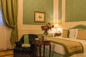 Deluxe Double Room | View from room - Bernini Palace (Florence)