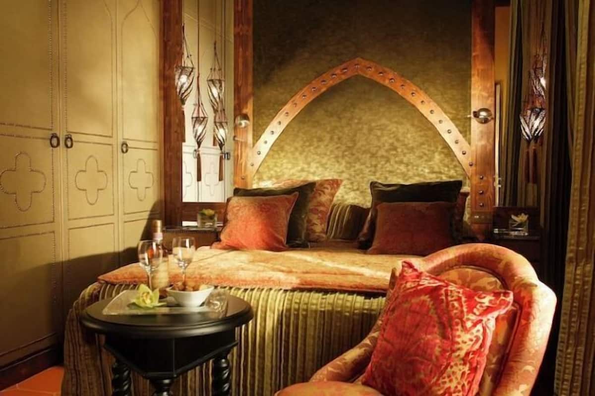 1 bedroom, premium bedding, minibar, in-room safe