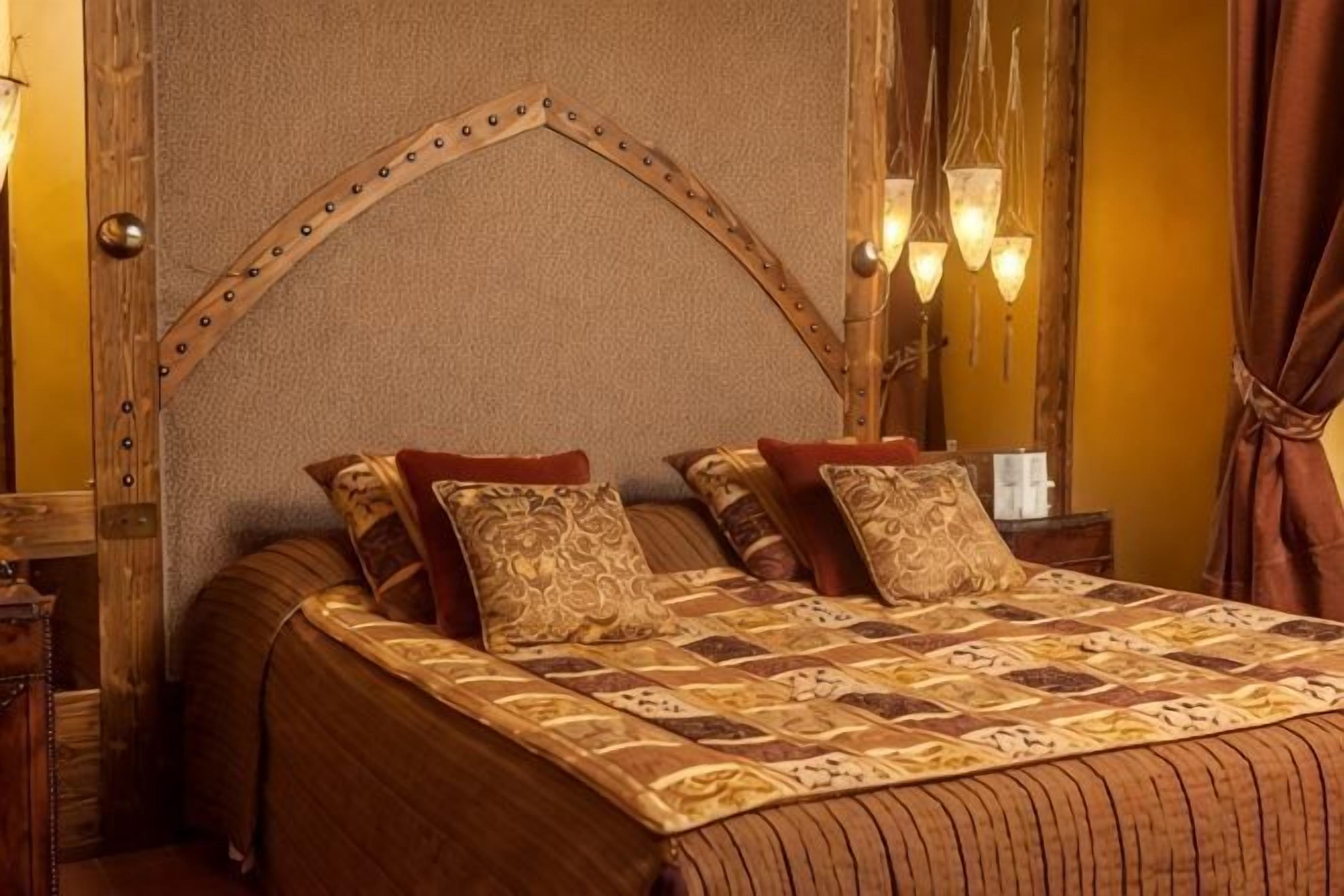 Ropa de cama de alta calidad y minibar 