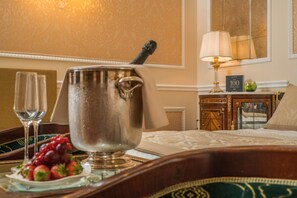 Buffet déjeuner gratuit tous les jours