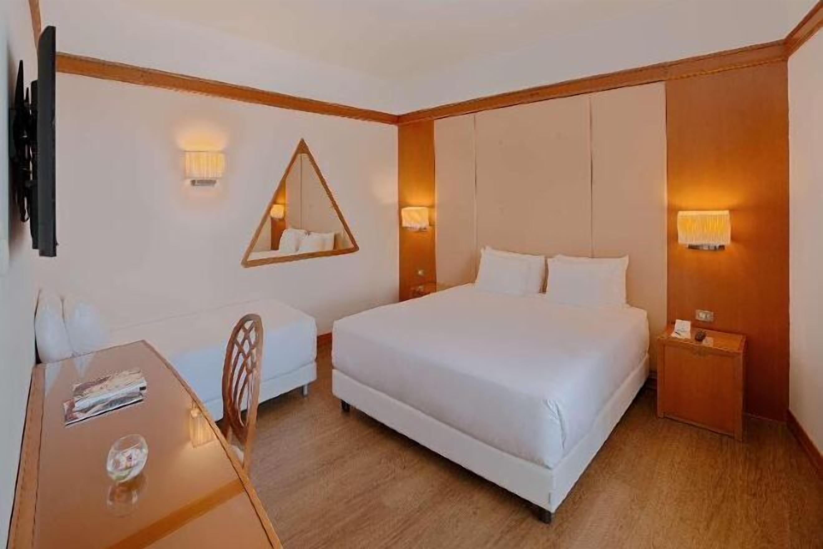 Minibar, in-room safe, desk, laptop workspace