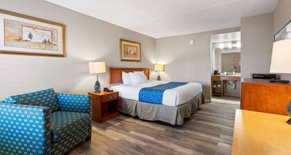 Travelodge by Wyndham Pueblo