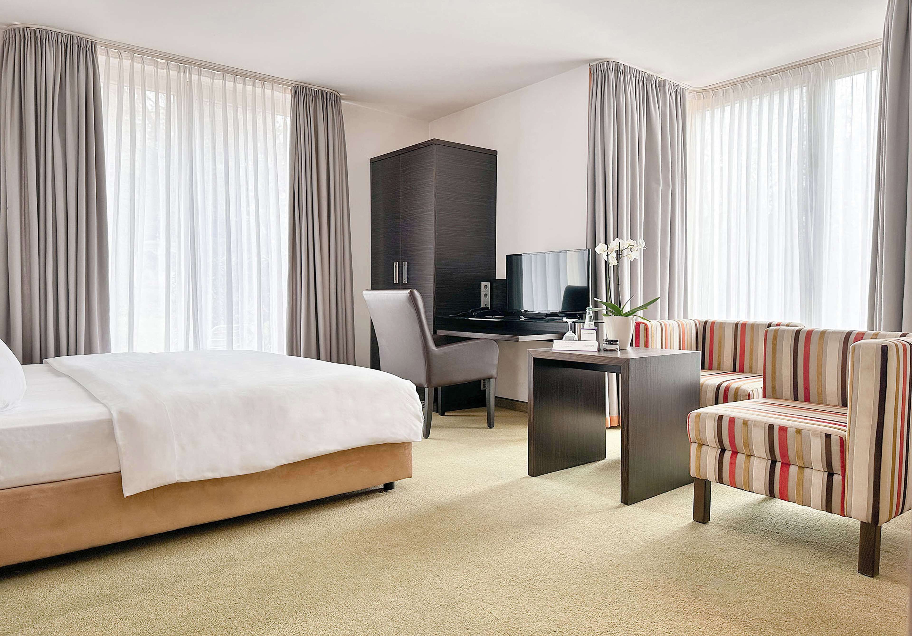 Standard Room, Annex Building | Hypo-allergenic bedding, in-room safe, desk, laptop workspace