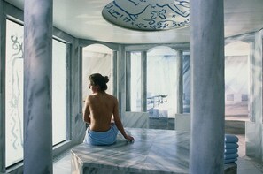 Tyrkisk bad/hamam, kroppsbehandlinger og ansiktsbehandlinger