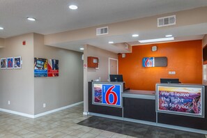 Reception - Motel 6 Waxahachie, TX (Waxahachie)