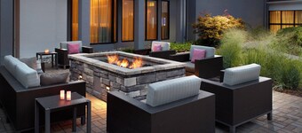 Courtyard by Marriott Raleigh/Cary