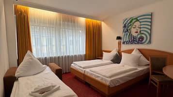 Family Room | Hypo-allergenic bedding, iron/ironing board, free cribs/infant beds