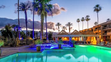 Outdoor pool, a heated pool