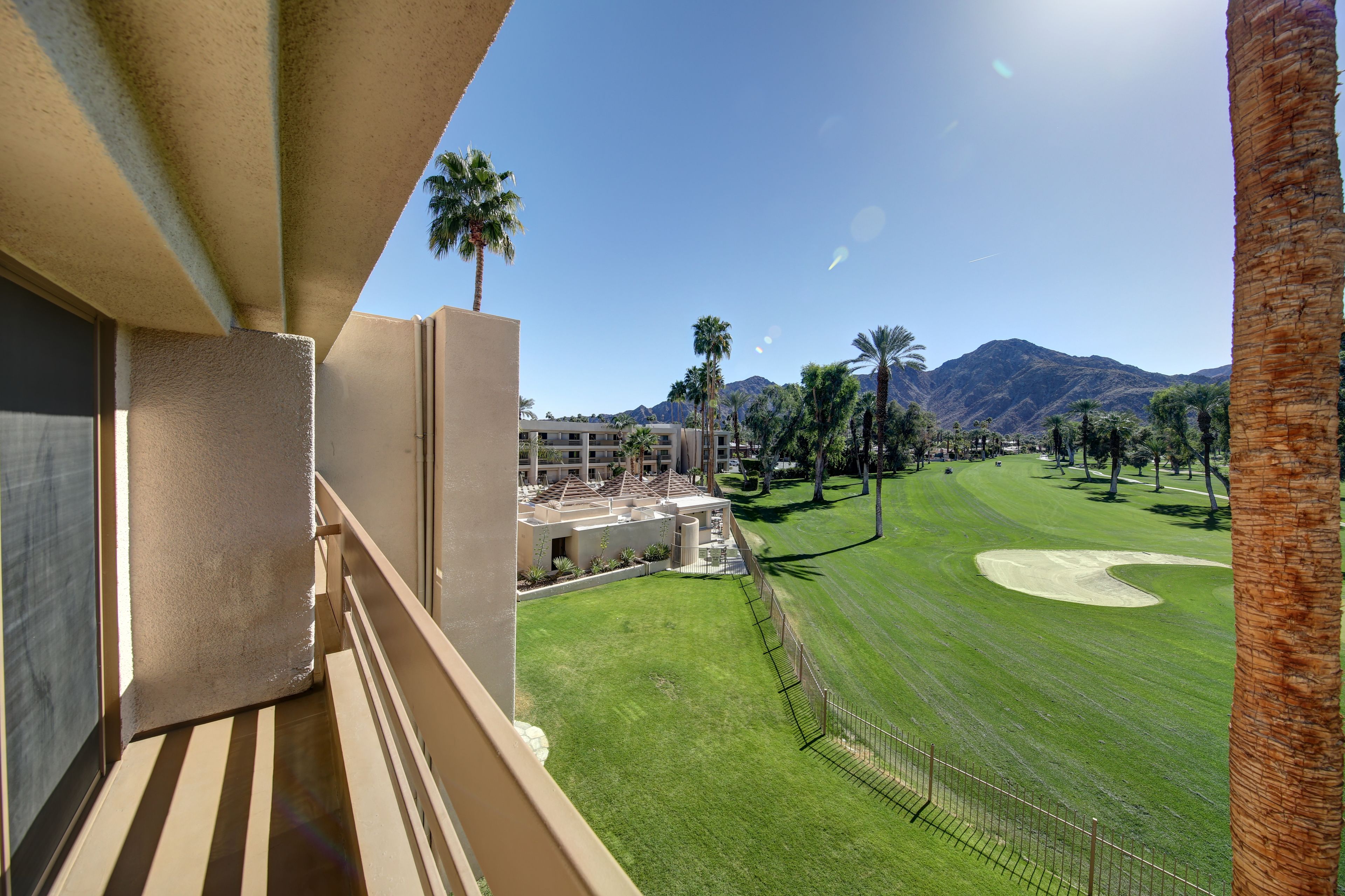 Photo - Indian Wells Resort Hotel