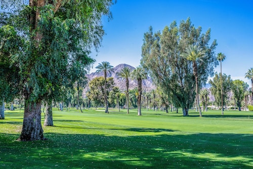 Indian Wells Resort Hotel