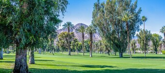 Indian Wells Resort Hotel