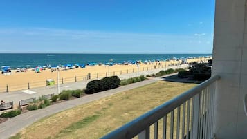 Uitzicht op strand/zee