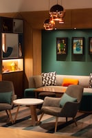 Breakfast, lunch, dinner served; international cuisine