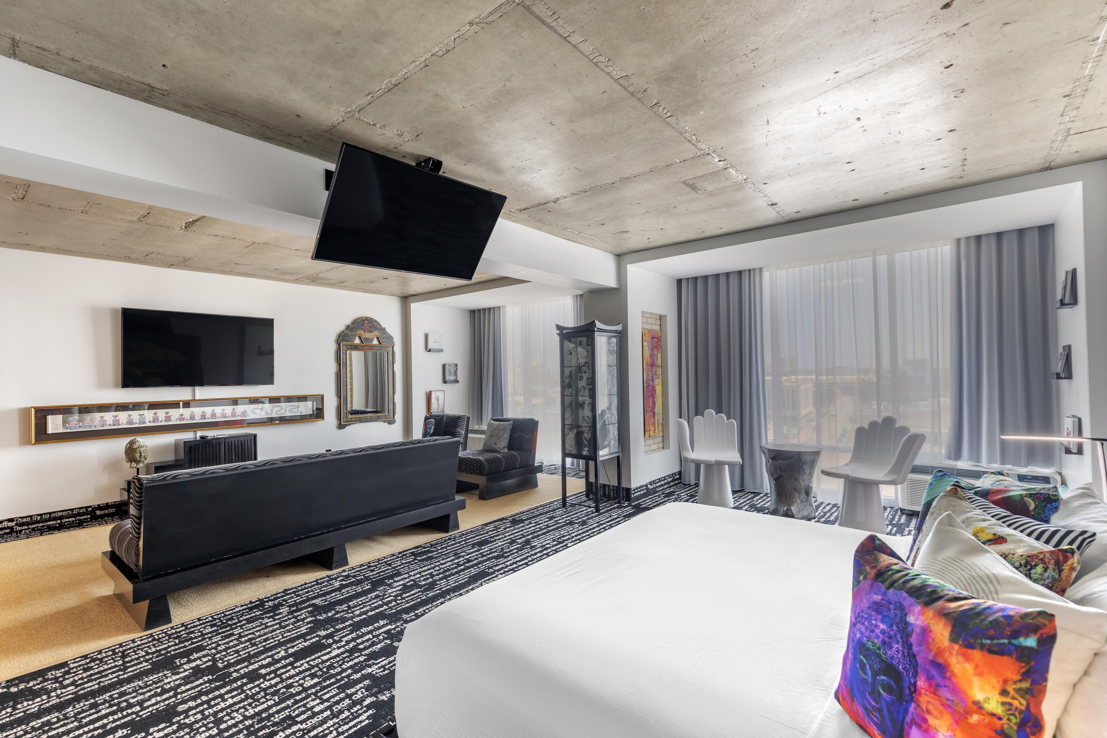 Premium Room, 1 King Bed (Zen) | Premium bedding, in-room safe, desk, laptop workspace