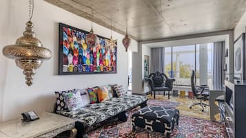 Habitación Premium, 1 cama King size (Nomad) | Ropa de cama de alta calidad y caja de seguridad en la habitación