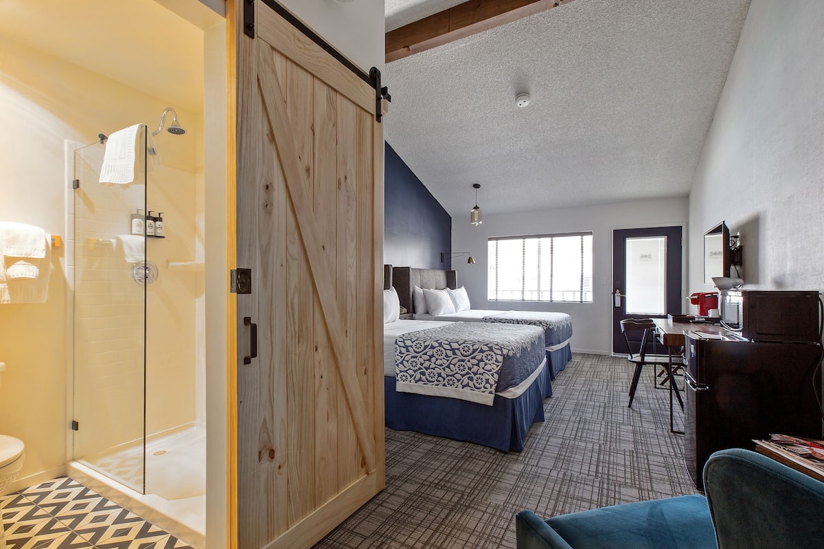 Standard Room, 2 Queen Beds | Desk, iron/ironing board, rollaway beds, free WiFi