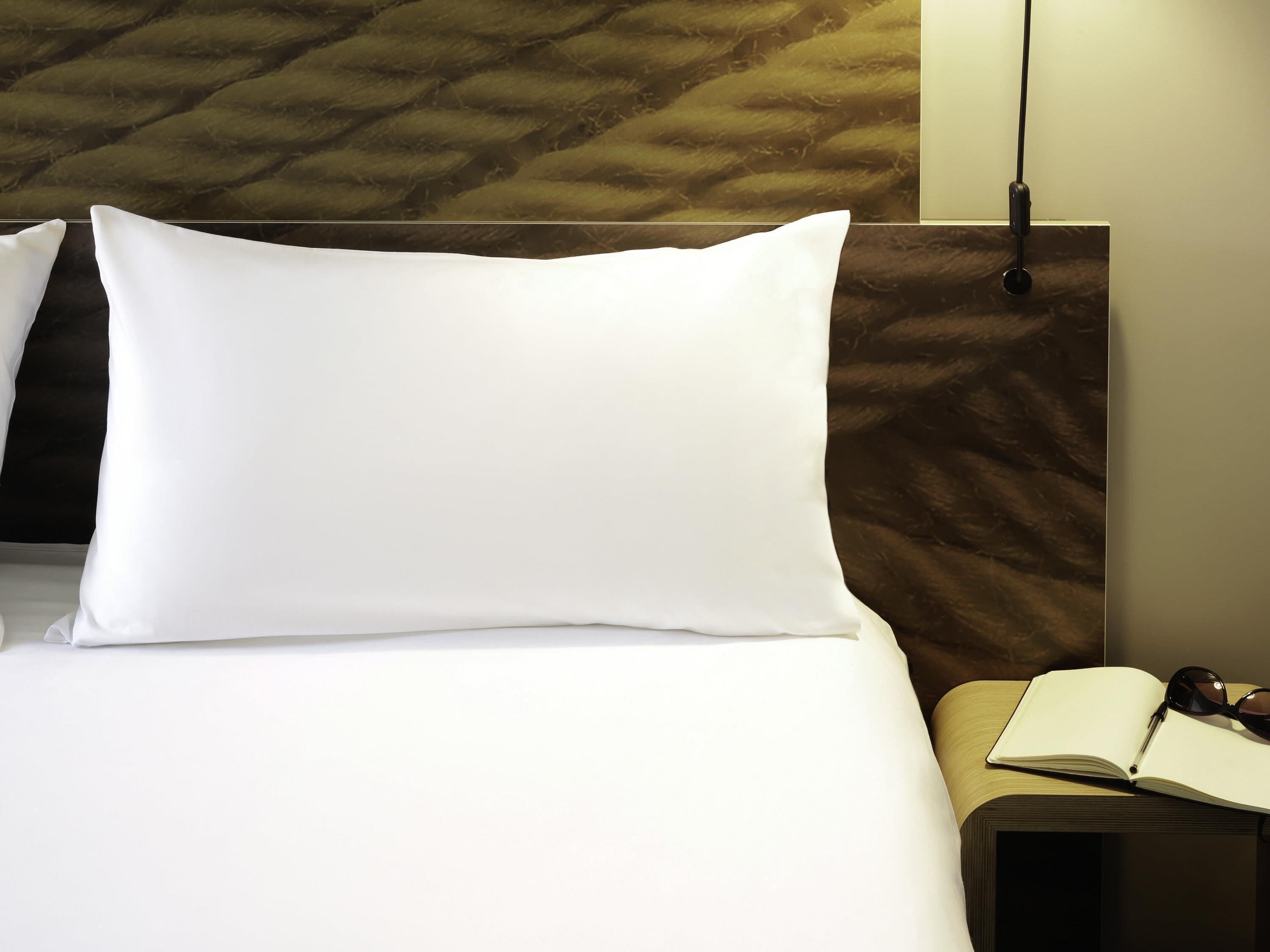 1 chambre, couette en duvet, bureau, rideaux d’obscurcissement