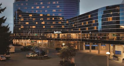 Radisson Hotel Vancouver Airport