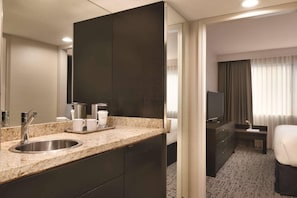 Premium bedding, pillowtop beds, in-room safe, desk