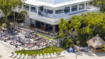 Private beach, sun loungers, beach umbrellas, beach towels