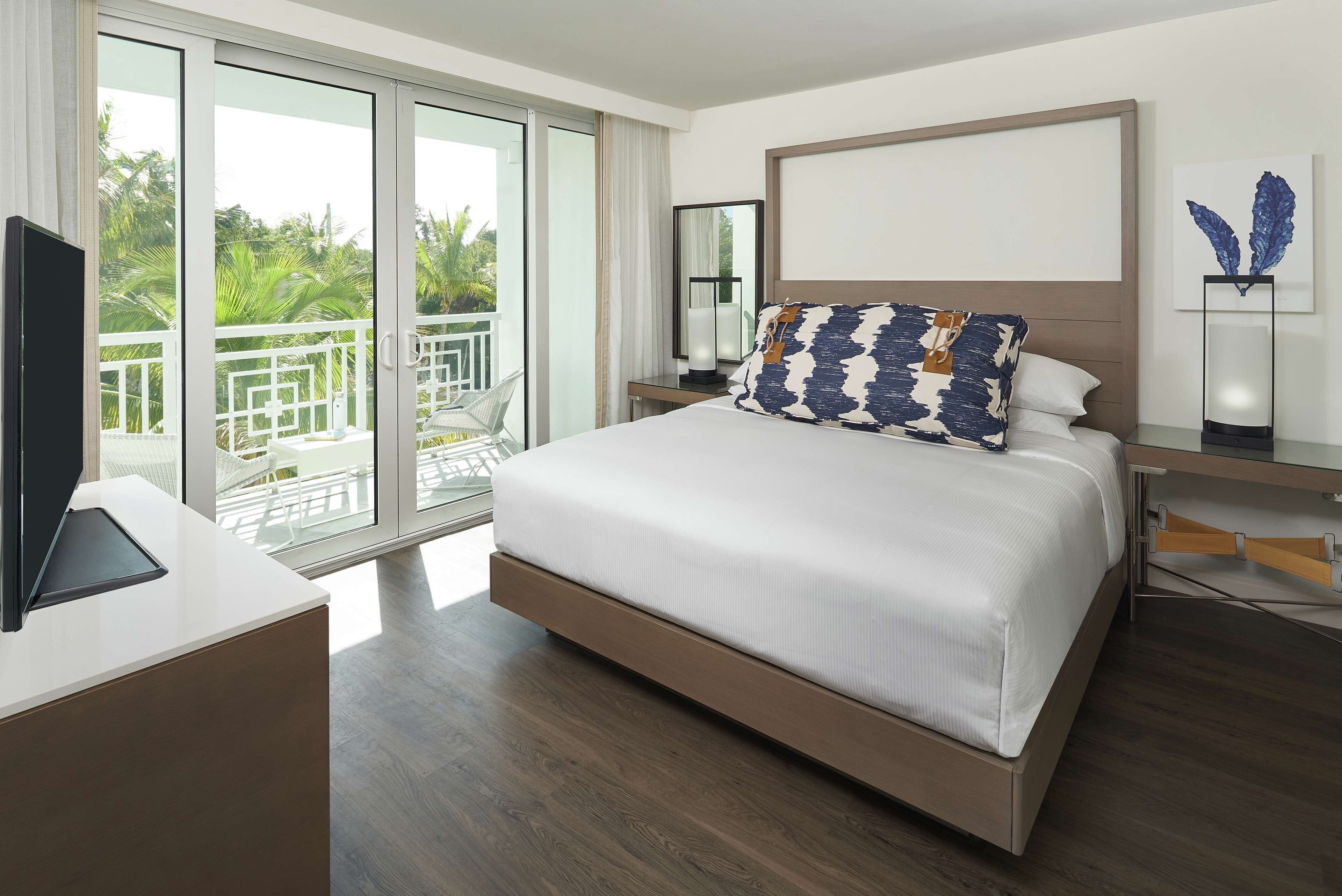 Premium bedding, pillowtop beds, in-room safe, desk