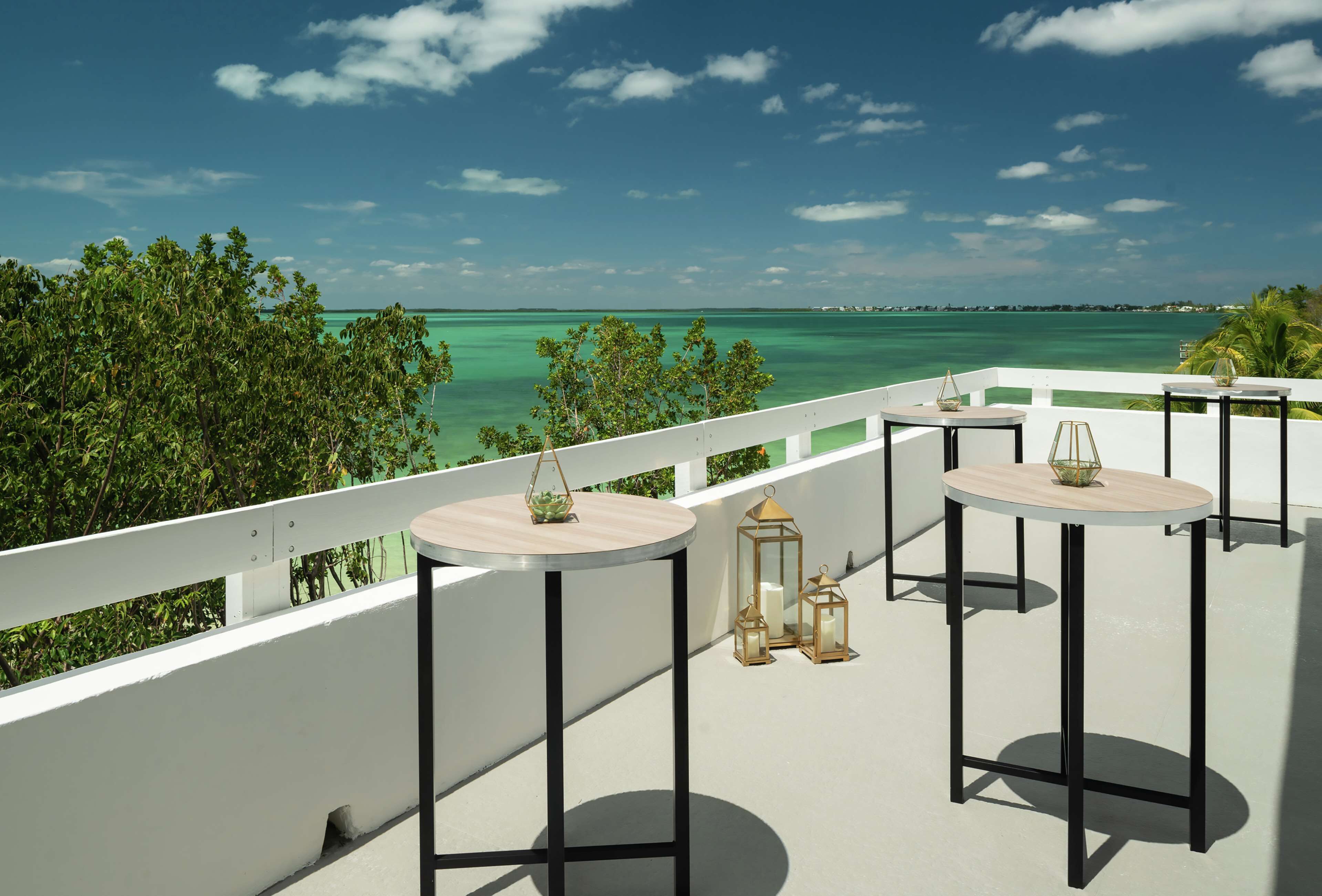 2 outdoor pools, pool umbrellas, sun loungers