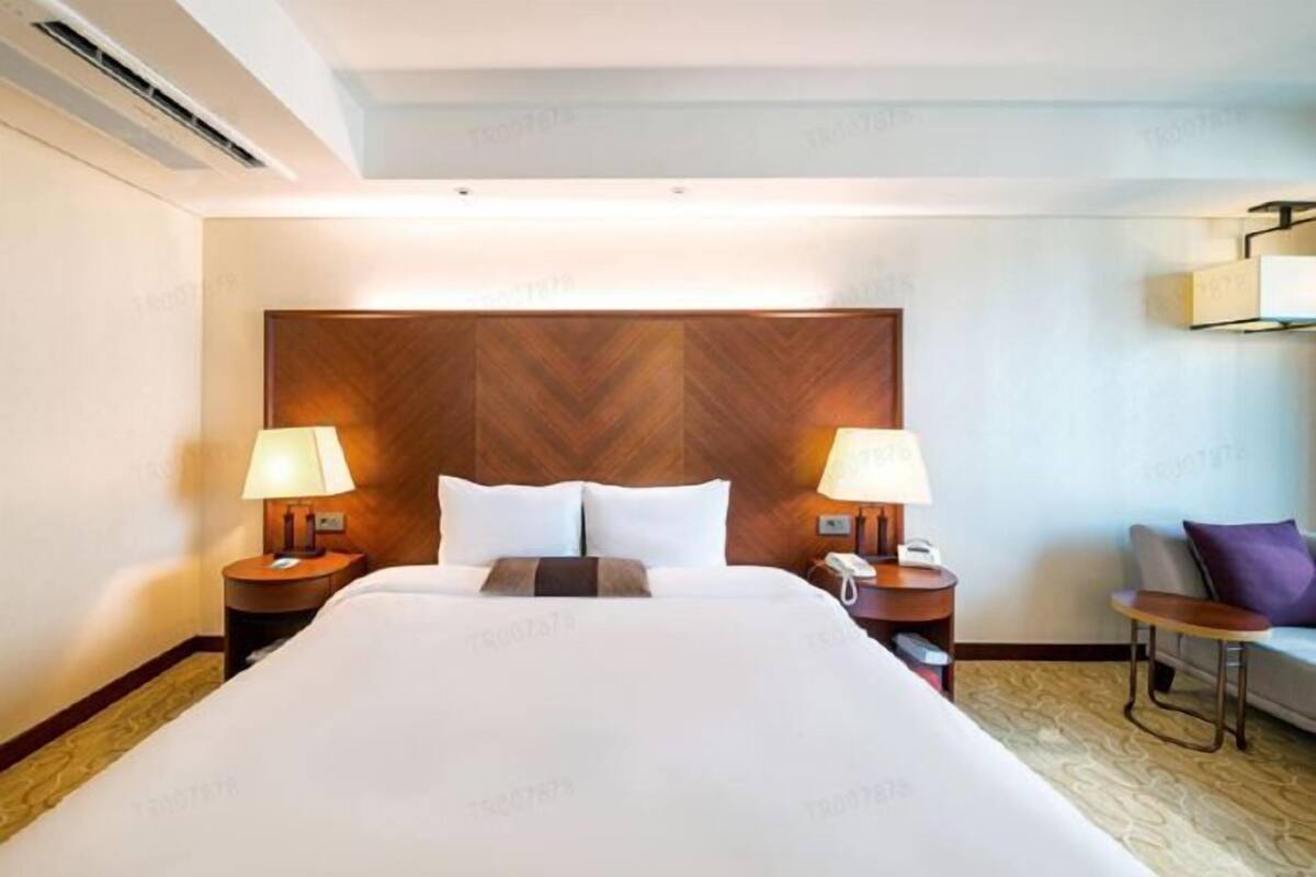 1 bedroom, premium bedding, in-room safe, individually decorated